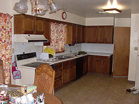 senior moves before picture of kitchen
